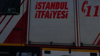 Sultangazi'de otluk alanda çıkan yangın gecekondulara sıçradı