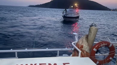 Fethiye açıklarında sürüklenen tekne kurtarıldı