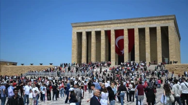 2025'te Anıtkabir'i 8,2 milyon ziyaretçiyle rekor kırdı!