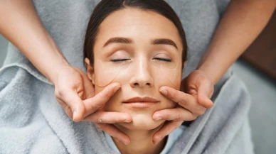 Yorgun gözleri canlandıran: 5 farklı yüz yogası egzersizi