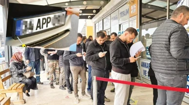 'APP' plaka kuyruğu