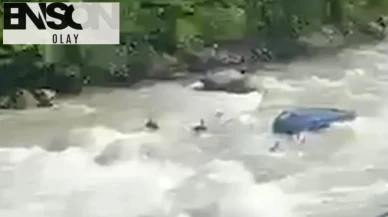 Rize'de AFAD personelinin hayatını kaybettiği kaza anına ait çarpıcı görüntüler yayınlandı.