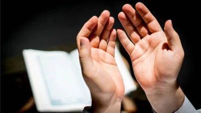 Arefe Günü 1000 İhlas Ne Zaman ve Hangi Saatte Okunmalı?