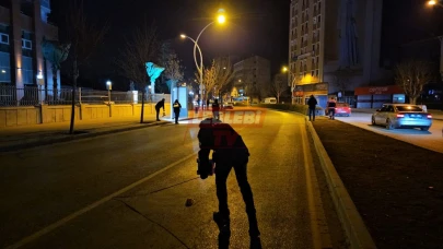 Kavga Çıkan Gruplar Arasında Cadde Ortasında Silahlı Çatışma: 1 Kişi Yaralı