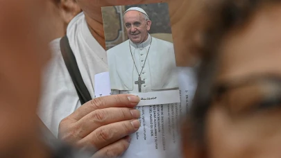 Vatikan'dan Papa'nın sağlık durumuyla ilgili açıklama