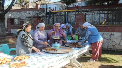 315 yıldır demirden yapılan ve 700 yıldır aynı ailede bulunan özel mühür, özel günlerde vazgeçilmez olmaya devam ediyor!