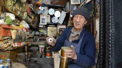 86 yaşındaki Türk kadını, üretimdeki başarısını sürdürerek Amerika dahil birçok ülkeye ürünlerini satıyor!