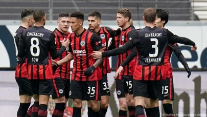 Augsburg - Eintracht Frankfurt maçı taraftarlara ücretsiz mi izletecek? Detaylar burada!