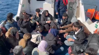 Bodrum ve Marmaris'te düzensiz göçmen operasyonu: 27'si kurtarıldı, 23'ü yakalandı