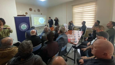 Büyükşehir Belediyesi, çiftçilerle gerçekleştirdiği "Çiftçi Söyleşileri" etkinliklerine hız kesmeden devam ediyor.