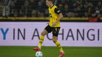 Dortmund'a Schlotterbeck'ten kötü haber