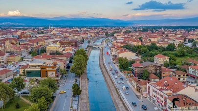 İstanbul'da geçinemeyen emekliler o kente göç ediyor!