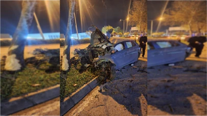 İzmir'de meydana gelen trafik kazasında ağaca çarpan araç durabildi, can kaybı yaşandı!