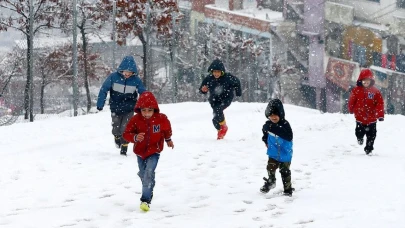 Kar yağışı nedeniyle eğitim durdu: Dört ilde okullar bir gün tatil yapıyor