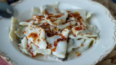 Geleneksel mantı tarifleri unutuluyor! Yepyeni bir lezzet sizi bekliyor.