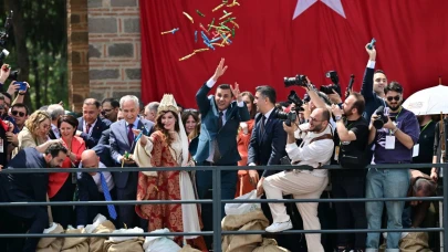 Manisa'da On Binler Mesir Macunu Festivalinde Buluştu, Halka 8 Ton Mesir Macunu Dağıtıldı