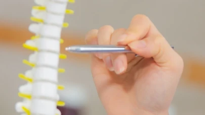 Siringomiyeli Nedir? Siringomiyeli Belirtileri Nelerdir?