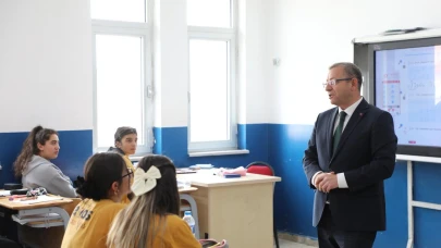 Vali Polat, okul ziyaretlerine hız kesmeden devam ediyor
