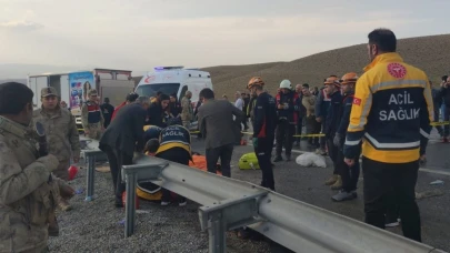 Van’da feci kaza: Çok sayıda ölü ve yaralı var