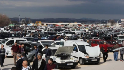 Yatırımlık ikinci el otomobillerin listesi! Paranızın değerini koruyan modeller... Piyasada kapış kapış gidecek!