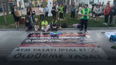 İzmir'de hayvan hakları savunucular sokağa indi: Bu yasa ölüm getirir!
