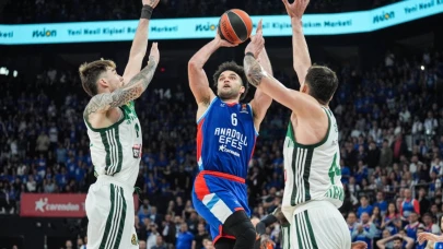 Panathinaikos ile Anadolu Efes arasındaki maçın tarihi ve saati belli oldu!