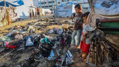 Gazze'de insani felaket: Çocuklar açlıktan şehit oluyor, yardım tırları sınırda bekletiliyor