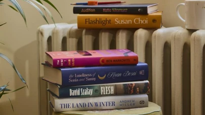 2025 Booker Ödülü’nde kısa liste açıklandı! Kazanan yazar 50.000 sterlinlik ödülün sahibi olacak