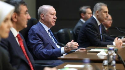 Başkan Erdoğan'dan Özgür Özel'e uçak cevabı: Sağır duymaz uydurur