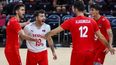 Tarihi bir başarıya imza atan Filenin Efeleri çeyrek finale yükseldi!