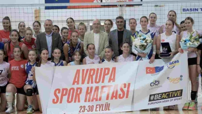 Çorlu'da düzenlenen Kadınlar Voleybol Turnuvası'nın kazananı belli oldu