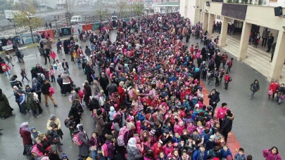 Ayrıcalıklı okullarda eğitim gören küçük bir azınlık var