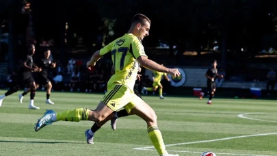 Fenerbahçe'ye Mimovic piyangosu! Kadroda düşünülmüyordu: Şampiyonlar Ligi ekibi resmi teklif yaptı