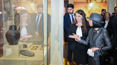 Japon Prensesi Türkiye'ye Sürpriz Hediye: Tırnağında Türk Bayrağı Deseni!
