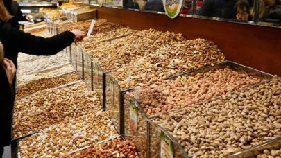 Kuru Yemiş Fiyatları Hızla Yükseliyor: Vatandaşlar Zor Durumda