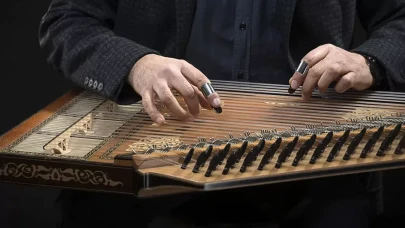 Müzik aleti çalmak, yaşlı beyinleri gençleştiriyor!