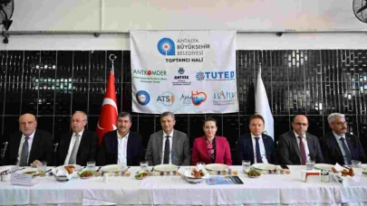 Özdemir: “Hal esnafı ve üreticilerimizin yanında olmaya devam edeceğiz”