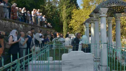 Bursa'da Sanat Güneşi unutulmadı, mezarı başında saygıyla anıldı