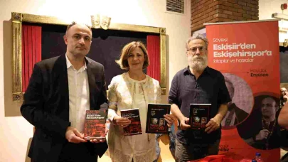 Eskişehir'de Şiir ve Futbol Tutkunları Bir Araya Geldi