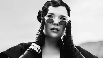 Anne olduktan sonra ilk şarkısını çıkardı