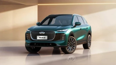 Türkiye'de yok satan Tiggo 8'in yeni kasası resmen tanıtıldı: İşte ilk fotoğraflar