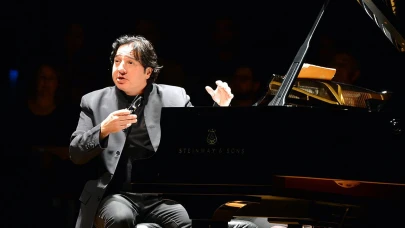 Ünlü piyanist Fazıl Say yeni bir aşka yelken açtı!