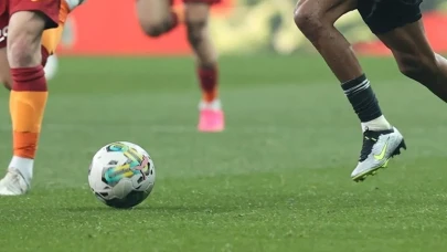 Süper Lig'de Heyecan Dorukta: Galatasaray - Beşiktaş Derbisine Yoğun İlgi!