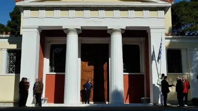 50 yıl önce çalınmıştı: Tarihi eser Yunanistan’a geri verildi