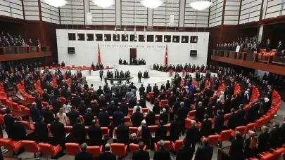 Yargı Reformu Paketi'nde yer alan maddeler Meclis gündemine geldi! Af hakkında detaylar netleşiyor, kısmi veya genel af yasası ne zaman çıkacak?
