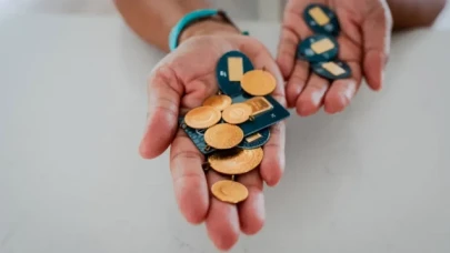 Altın fiyatları yükselişe devam ediyor: Gram, çeyrek ve Cumhuriyet altınının yeni fiyatları!