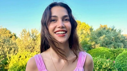 Aynadaki Yansıma: Ecem Sena Bayır'ın Sıra Dışı Hikayesi Ortaya Çıktı!