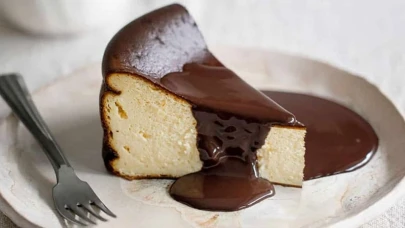 Bu tarifle pastaneleri bile kıskandıracaksınız! İşte evde San Sebastian yapımı