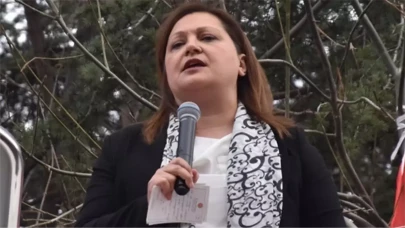AK Parti'ye geçiş mi yapacak, yoksa CHP'den istifa mı edecek: Burcu Köksal'ın son hareketi merakla bekleniyor