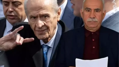 Devlet Bahçeli "kurucu önder" dedi mi?